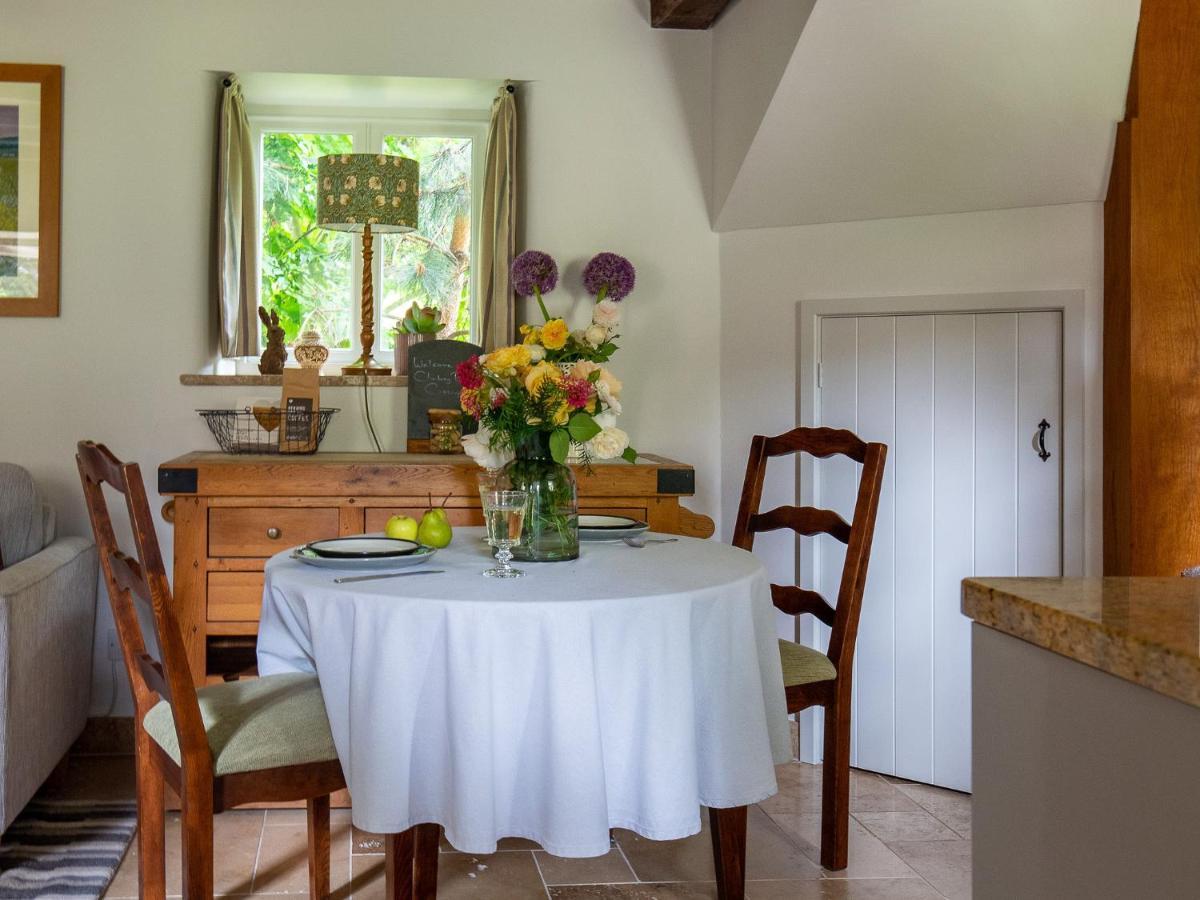 Climbing Rose Cottage - Dog Friendly - Peaceful Cotswold Cottage Adlestrop Zewnętrze zdjęcie